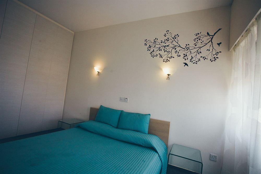Vega Apartments Limassol Zimmer foto