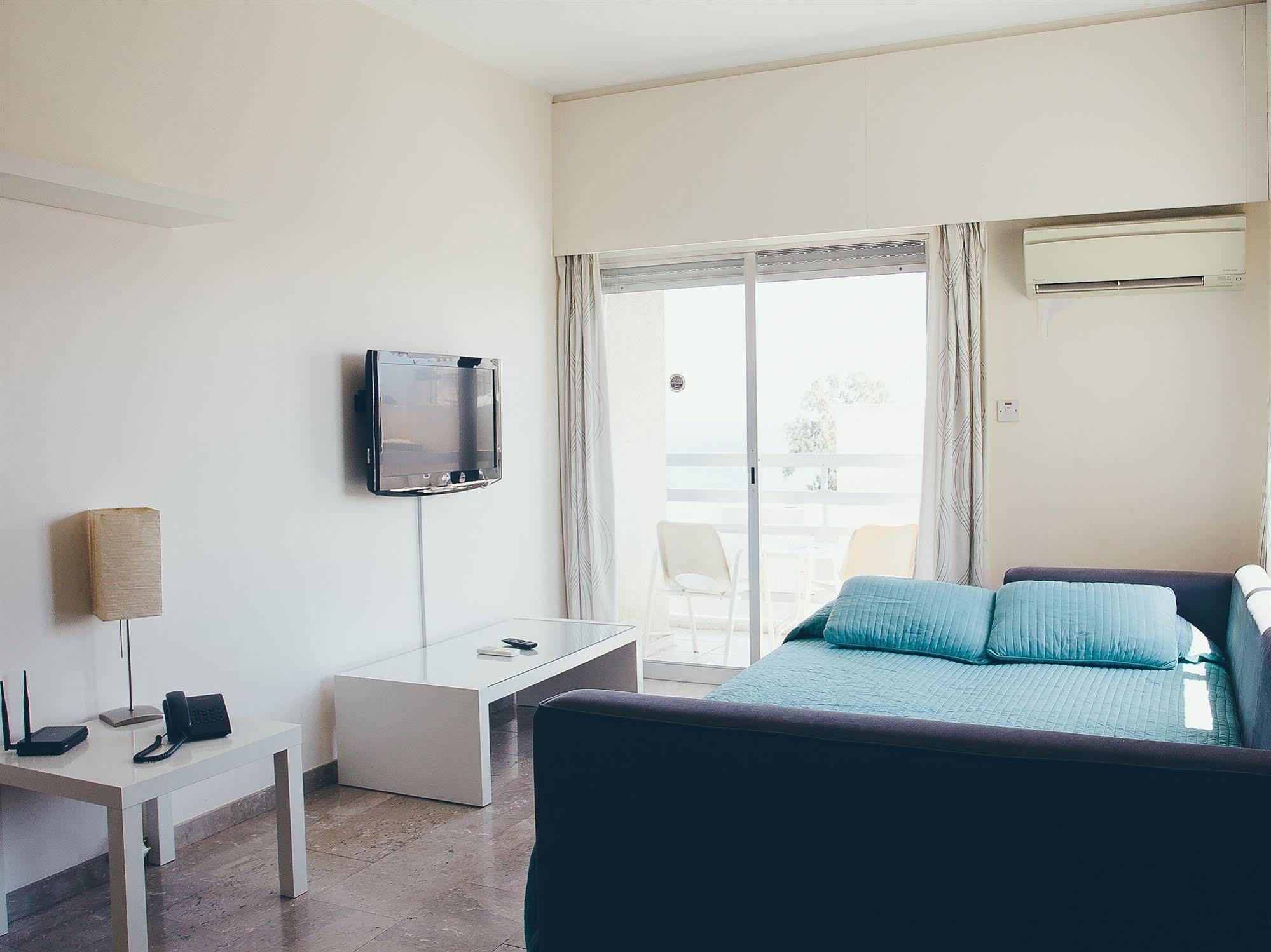 Vega Apartments Limassol Exterior foto